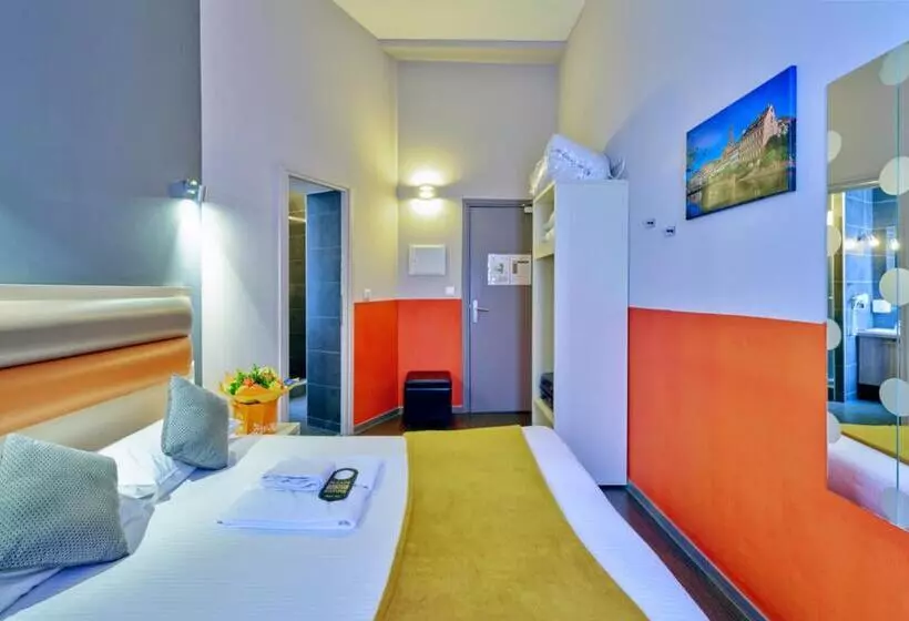 スーペリアールーム, Adonis Hotel Strasbourg