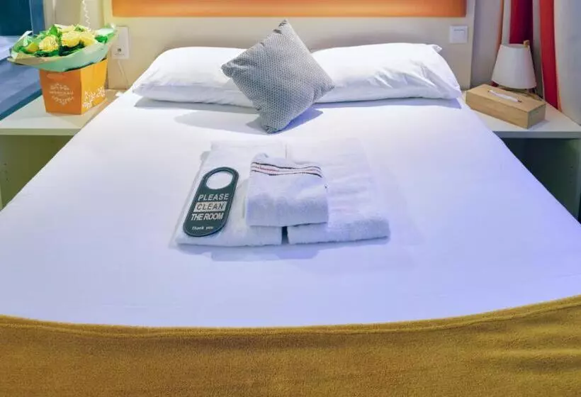 スタンダードトリプルルーム, Adonis Hotel Strasbourg