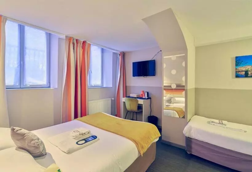 スタンダードトリプルルーム, Adonis Hotel Strasbourg