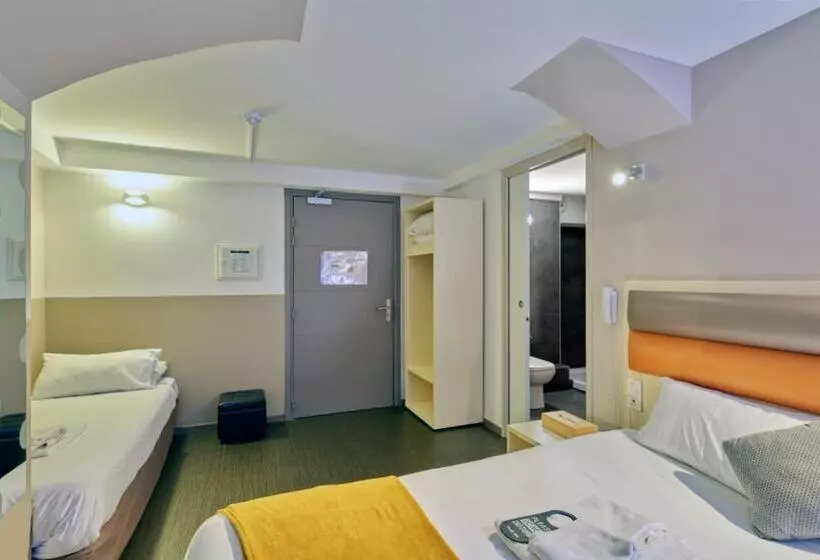 スタンダードトリプルルーム, Adonis Hotel Strasbourg