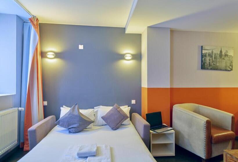 Семейный Номер, Adonis Hotel Strasbourg