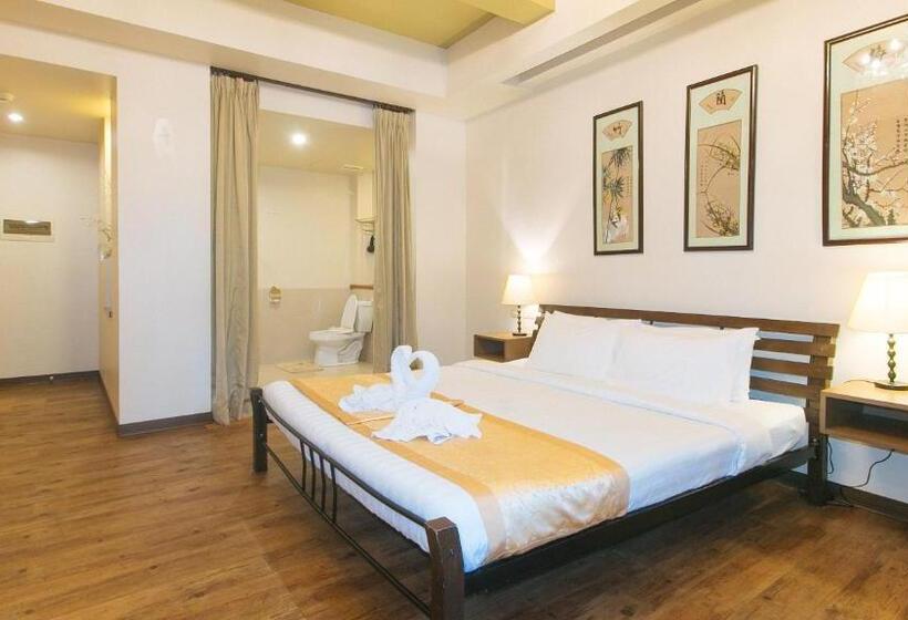 غرفة ديلوكس سرير كينج, Reddoorz Premium At Anisabel Suites Davao City