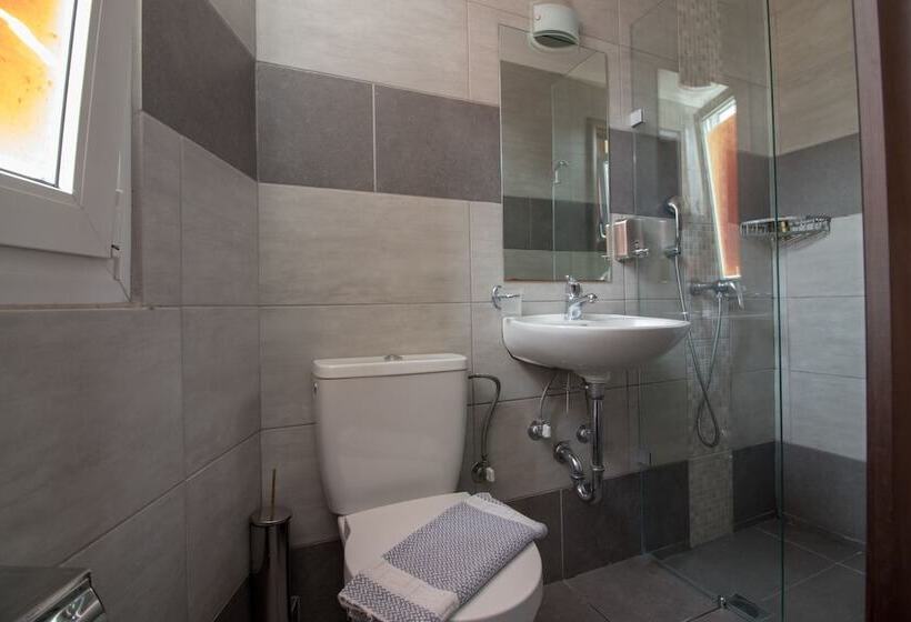 标准间, Cosmopolit