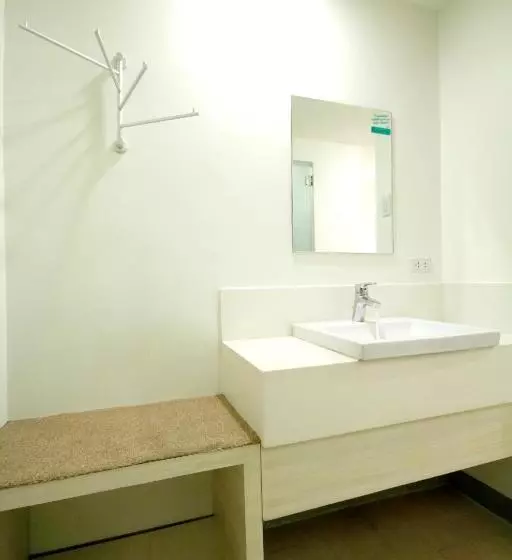 اتاق استاندارد, Go Hotels Otis Manila