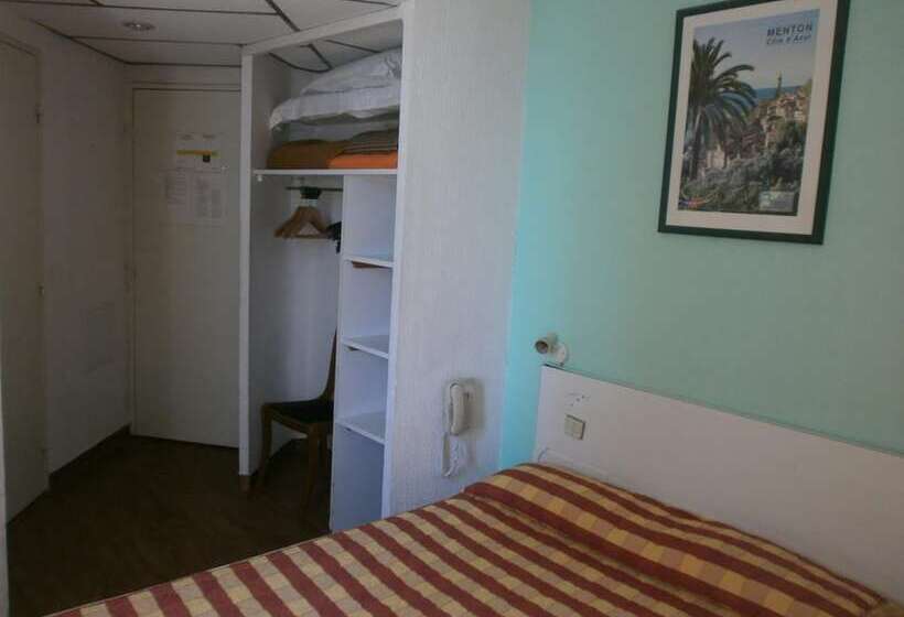 Номер Комфорт, Hôtel Claridge S