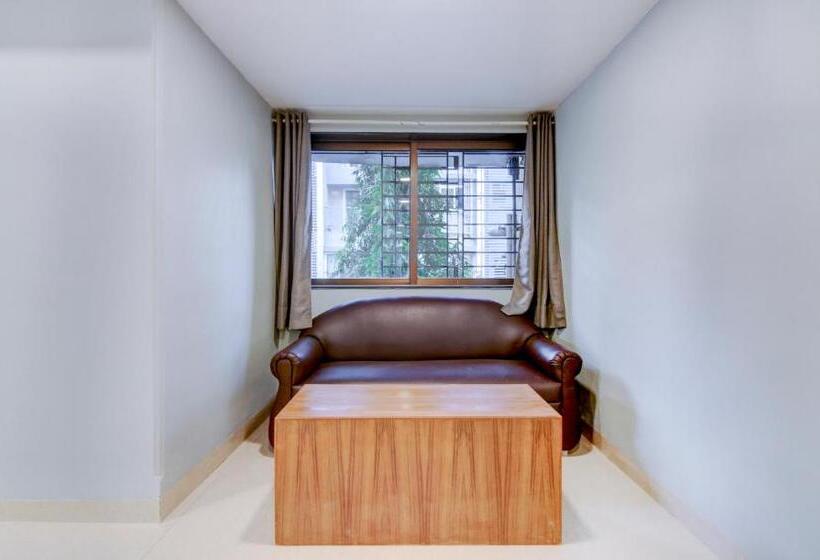 Superior-huone, Treebo Cruz Royale Santacruz West