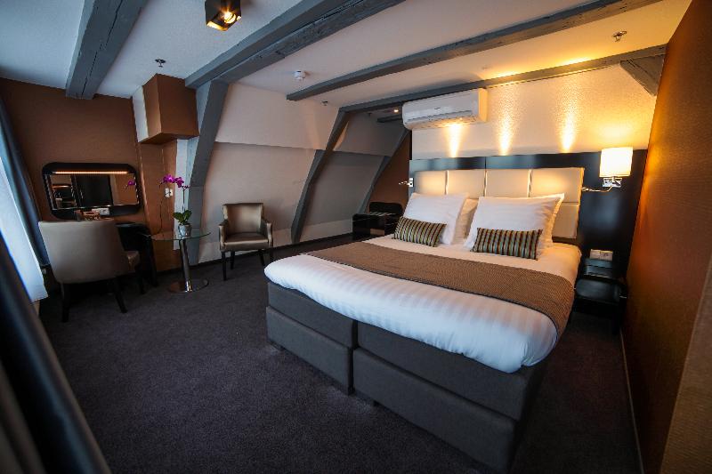 غرفة سوبيريور, Mansion