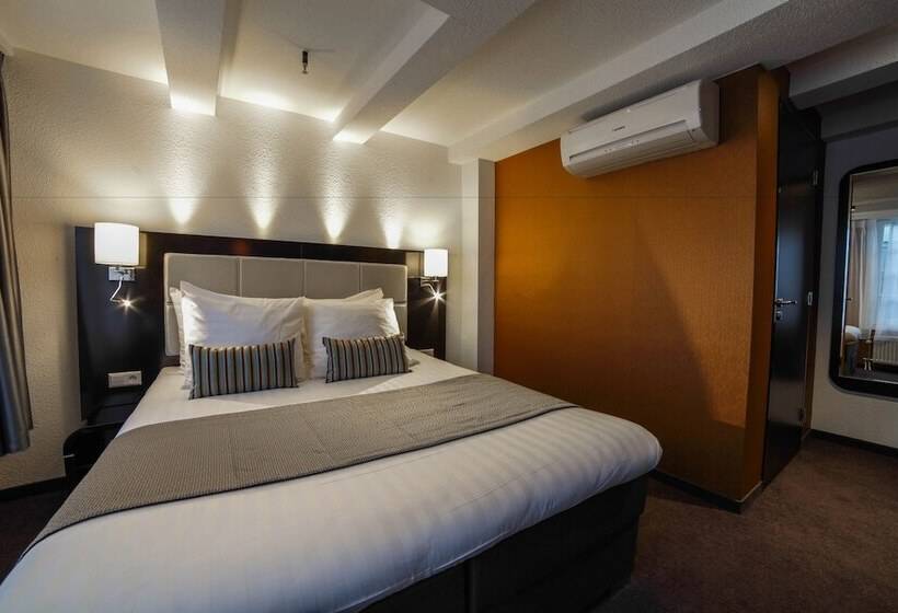 غرفة قياسية, Mansion