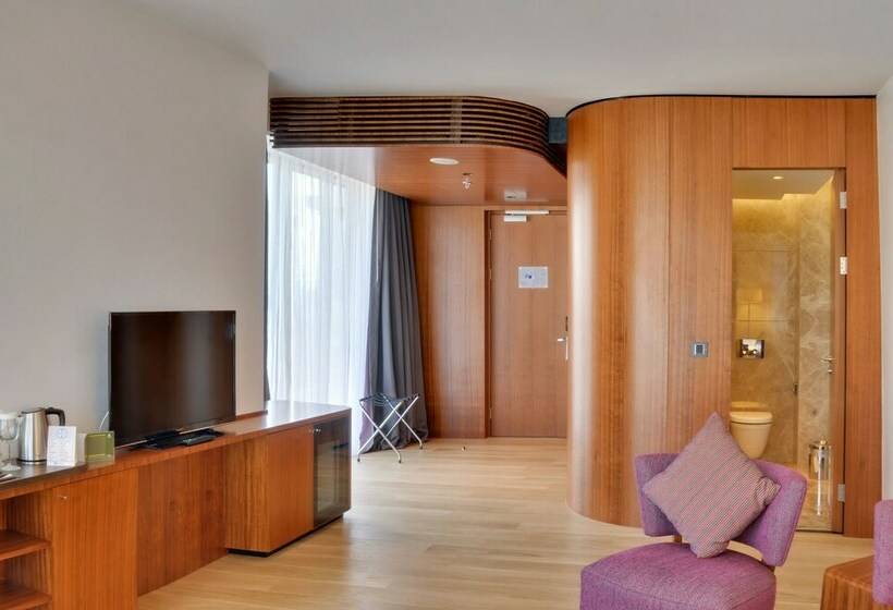 سوییت لوکس, Crowne Plaza Kayseri, An Ihg