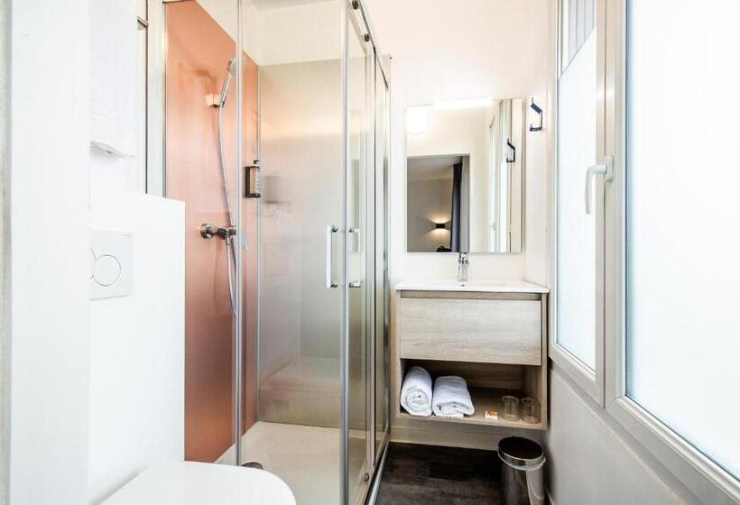 Номер Стандарт, Hôtel Pb   Paris Barcelone