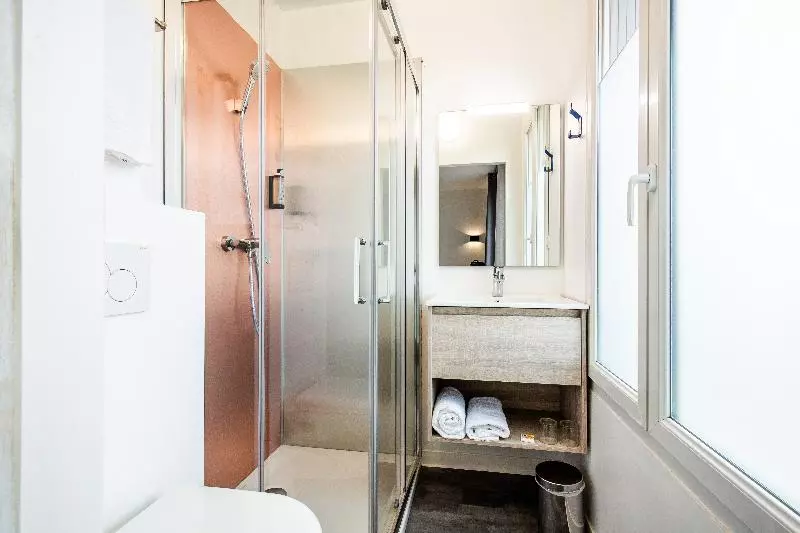 اتاق استاندارد, Hôtel Pb   Paris Barcelone