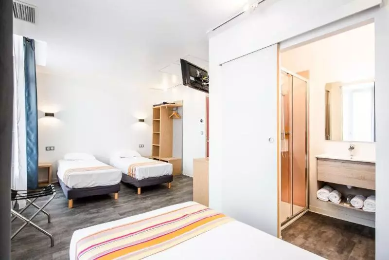 اتاق استاندارد سه نفره, Hôtel Pb   Paris Barcelone