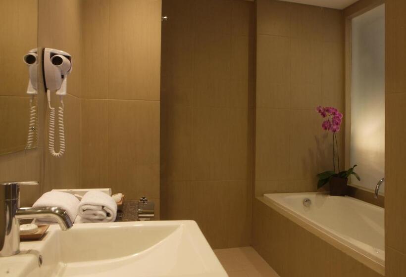 Люкс, Sense Sunset Hotel Seminyak