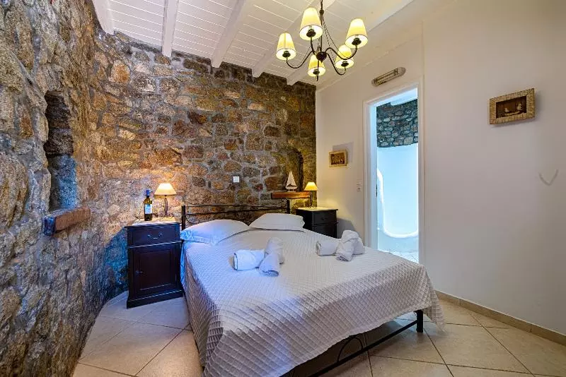 クラシックルーム, Iros Boutique Suites & Villas