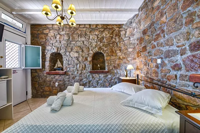クラシックルーム, Iros Boutique Suites & Villas