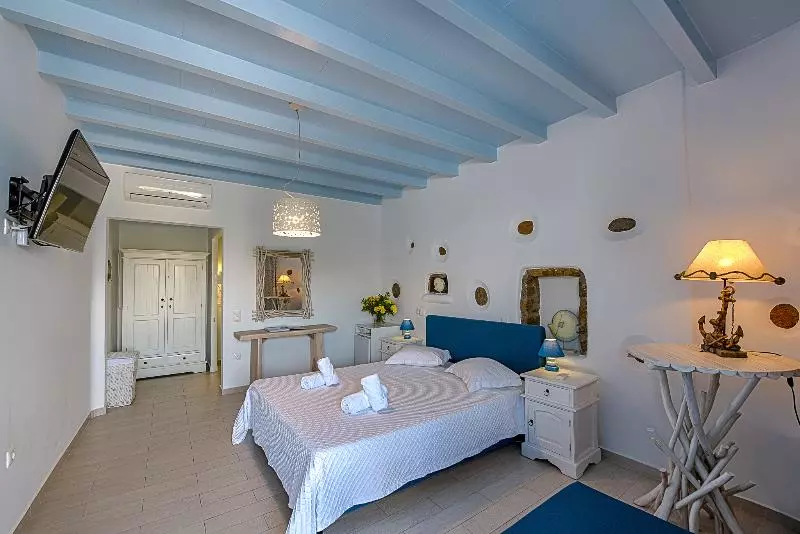 デラックスルーム, Iros Boutique Suites & Villas