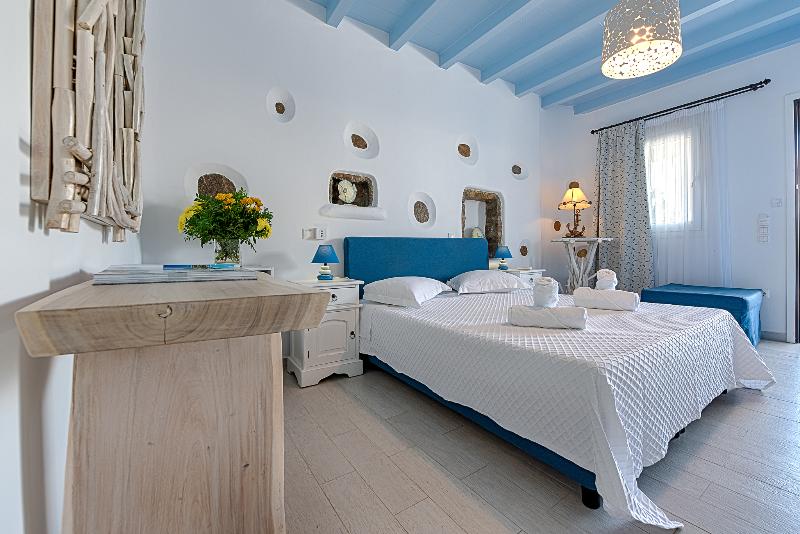 اتاق لوکس, Iros Boutique Suites & Villas