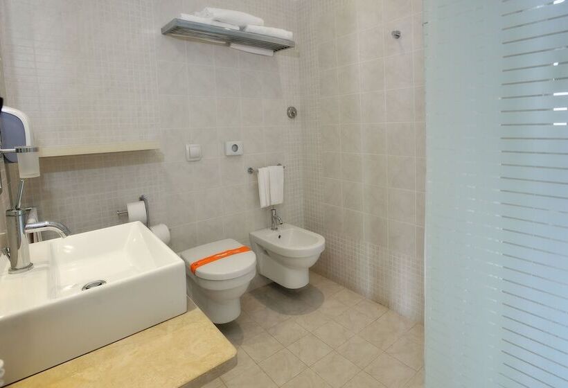 수피리어 트리플 룸, Sikania Eco Resort