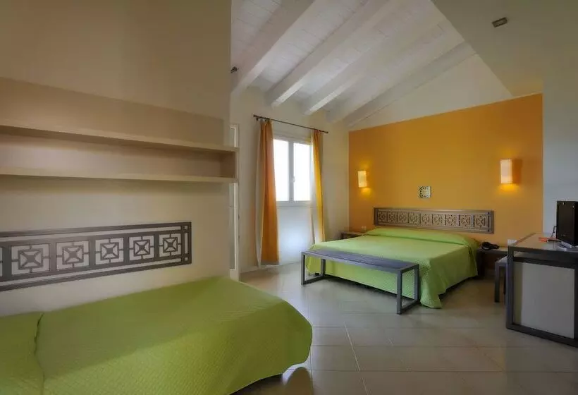 اتاق سوپریور چهار تخته, Sikania Eco Resort