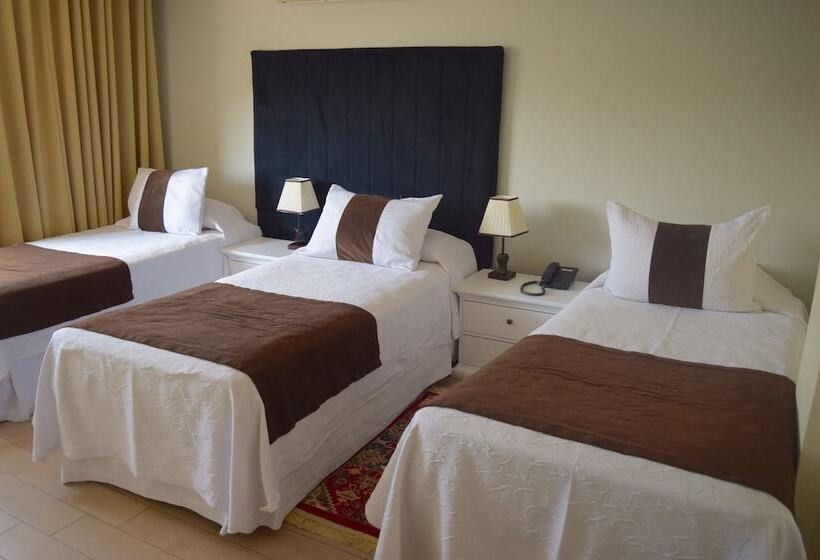 חדר סטנדרט לשלושה, Vo Hotel Barrio Italia