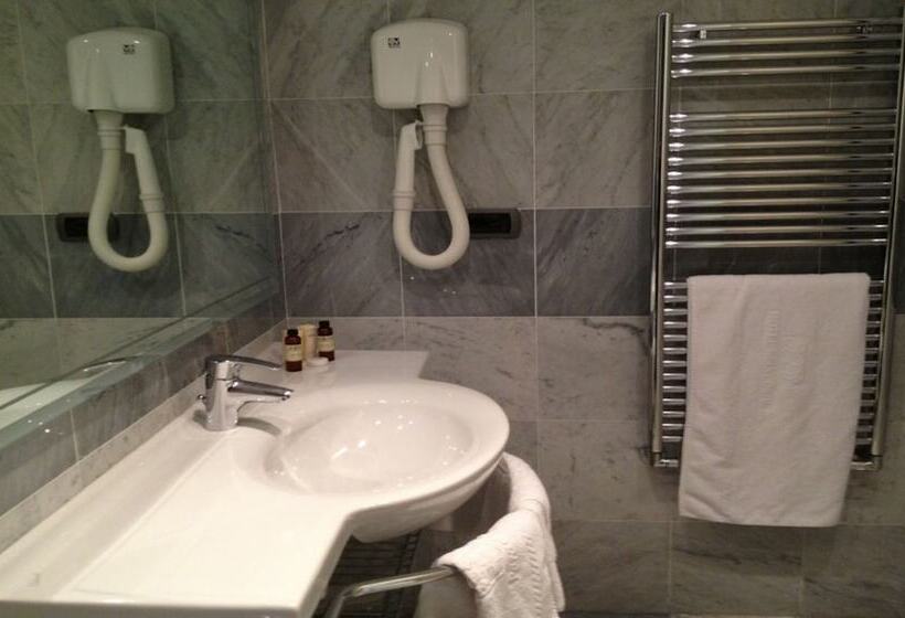 Номер Стандарт Трехместный, Albergo Ristorante Paradiso