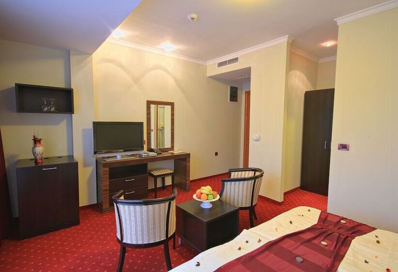 اتاق سوپریور سه تخته, Hamburg