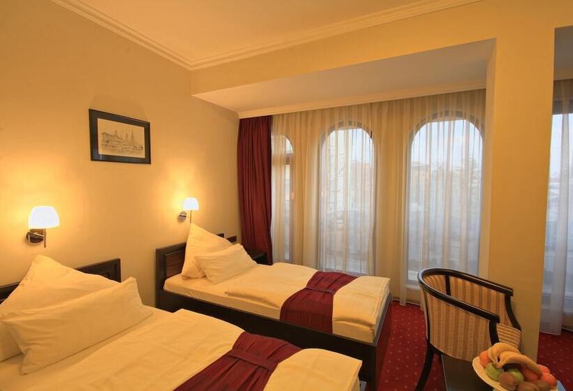 اتاق سوپریور, Hamburg