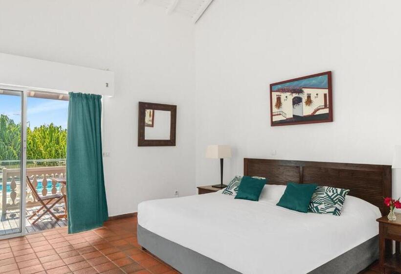 اتاق سوپریور با تخت بزرگ, Esmeralda Resort