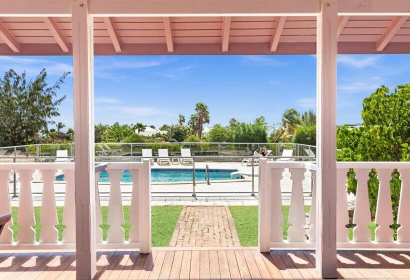 اتاق 4 خوابه, Esmeralda Resort