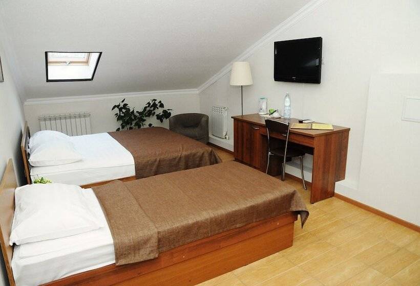 标准间, Goncharov