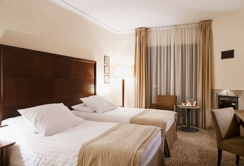 クラシックルーム, Krol Kazimierz