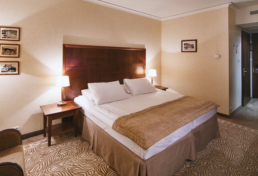 クラシックルーム, Krol Kazimierz