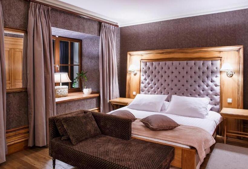 シングルデラックスルーム, Krol Kazimierz