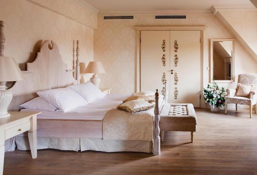 Family Suite, Krol Kazimierz