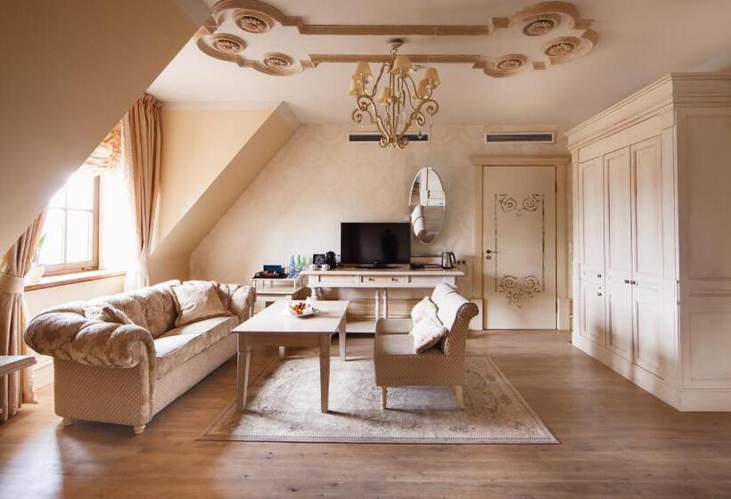 スイート（家族用）, Krol Kazimierz