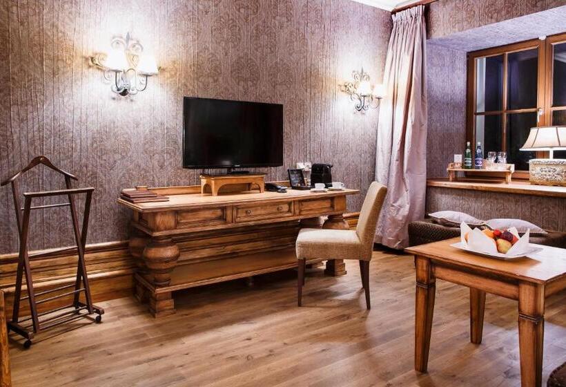 シングルデラックスルーム, Krol Kazimierz