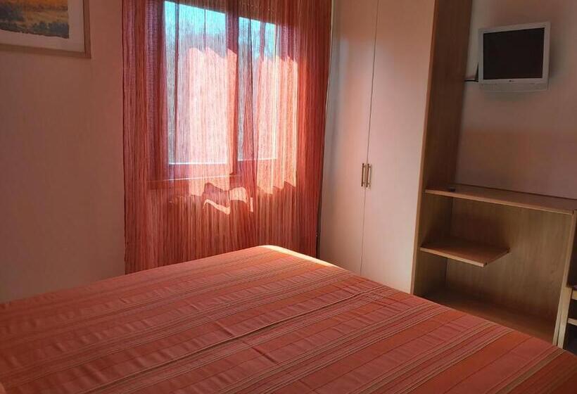 Quarto Estandar, La Passeggiata
