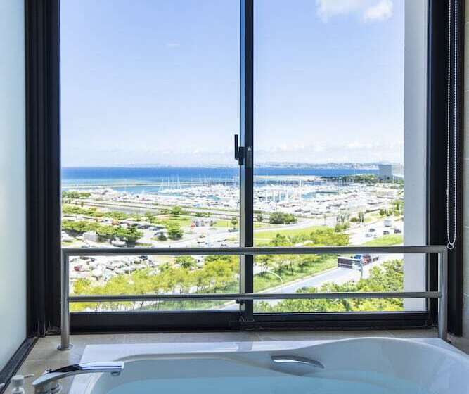 이그제큐티브 스위트, Moon Ocean Ginowan Hotel & Residence