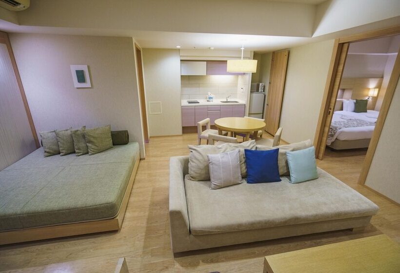 סוויטה אקזקיוטיב, Moon Ocean Ginowan Hotel & Residence