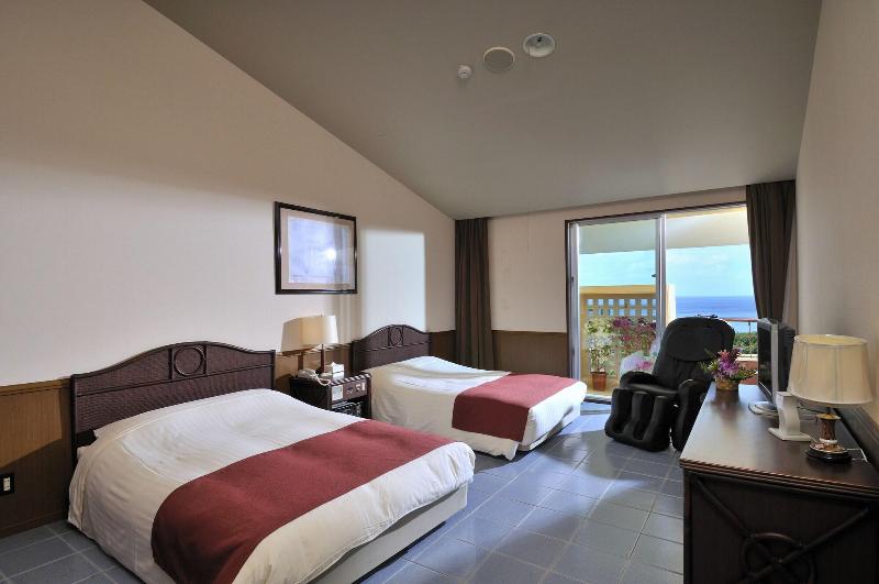 جناح كلوب, Okinawa Kariyushi Resort Exes Ishigaki