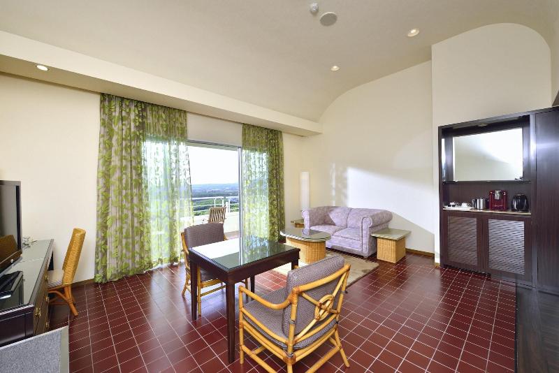 Номер Премиум, Okinawa Kariyushi Resort Exes Ishigaki