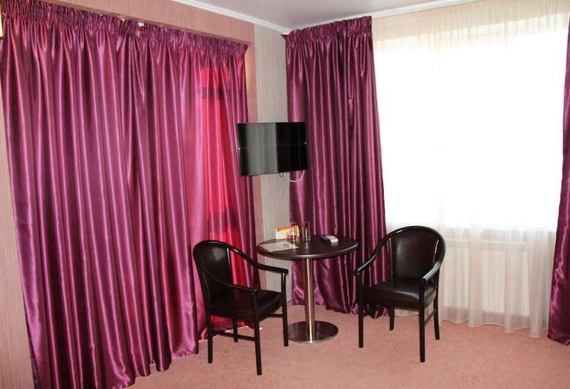 آپارتمان 1 خوابه, Pioner Lux