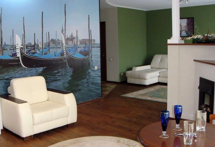 سوییت سوپریور, Pioner Lux