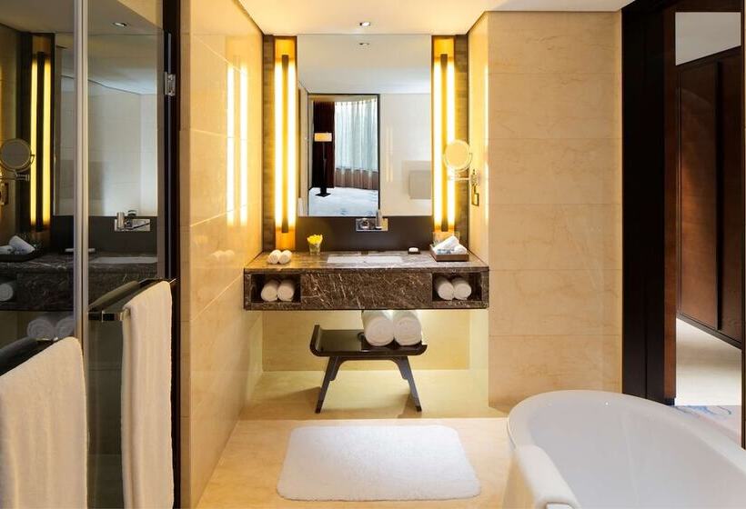 سوییت لوکس, Radisson Blu Chongqing Sha Ping Ba