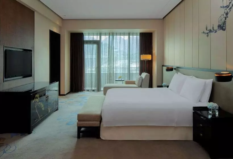 Deluxe Suite, Radisson Blu Chongqing Sha Ping Ba