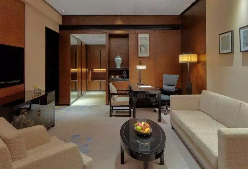 Executive Suite, Radisson Blu Chongqing Sha Ping Ba