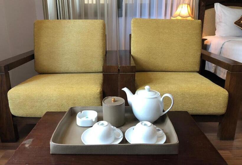 سوییت لوکس, Rembrandt Hotel Nha Trang