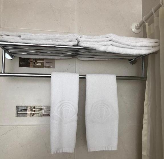 اتاق لوکس با چشم‌انداز دریا, Rembrandt Hotel Nha Trang
