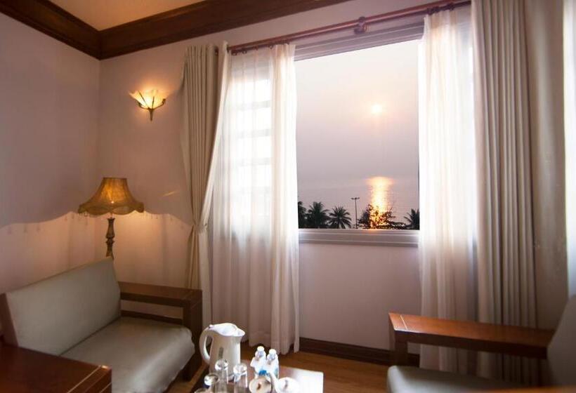 سوییت لوکس, Rembrandt Hotel Nha Trang