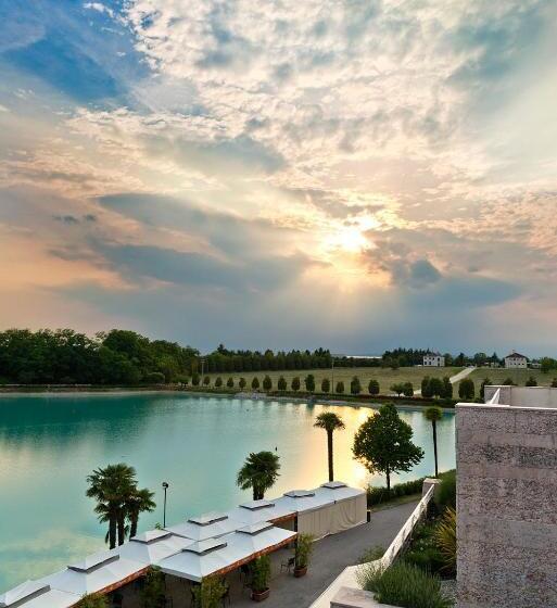 标准间带湖景, Thai Si Royal Thai Spa